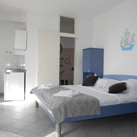 Seaside - 2 * Dugi Rat